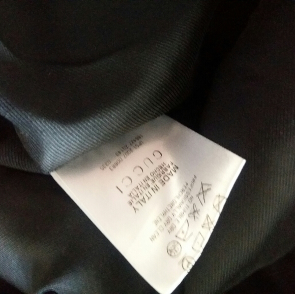 Authentic Gucci wool pleated skirt in size 38 - Picture 8 of 11